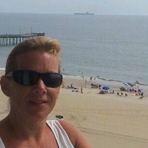 Meet your Posher, Denise